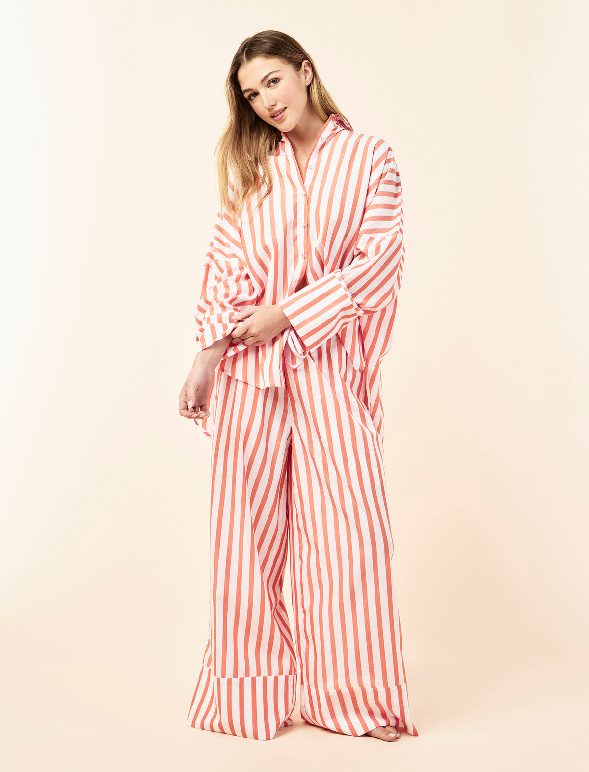 Yasmin wearing the Claris The Mouse Amelie Full Length PJ Set
[model: Yasmin wears size S |  Height: 174m
/ 5’7” | Bust: 82cm | Waist: 63cm | Hips: 92cm]