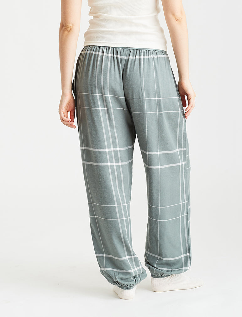 Comfy Plaid Jogger