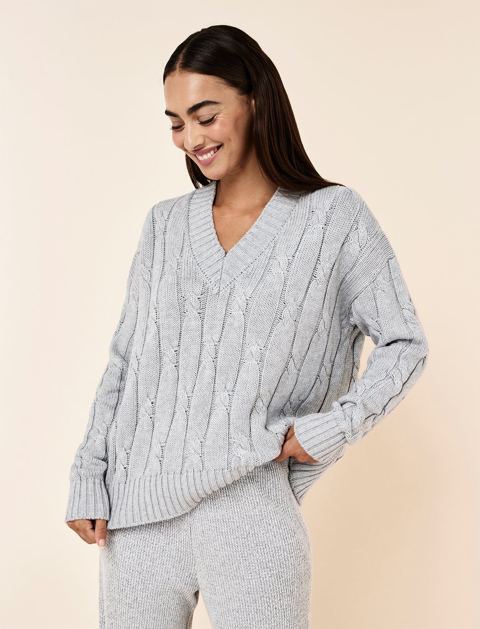 Cotton Cashmere Cable V-Neck Jumper