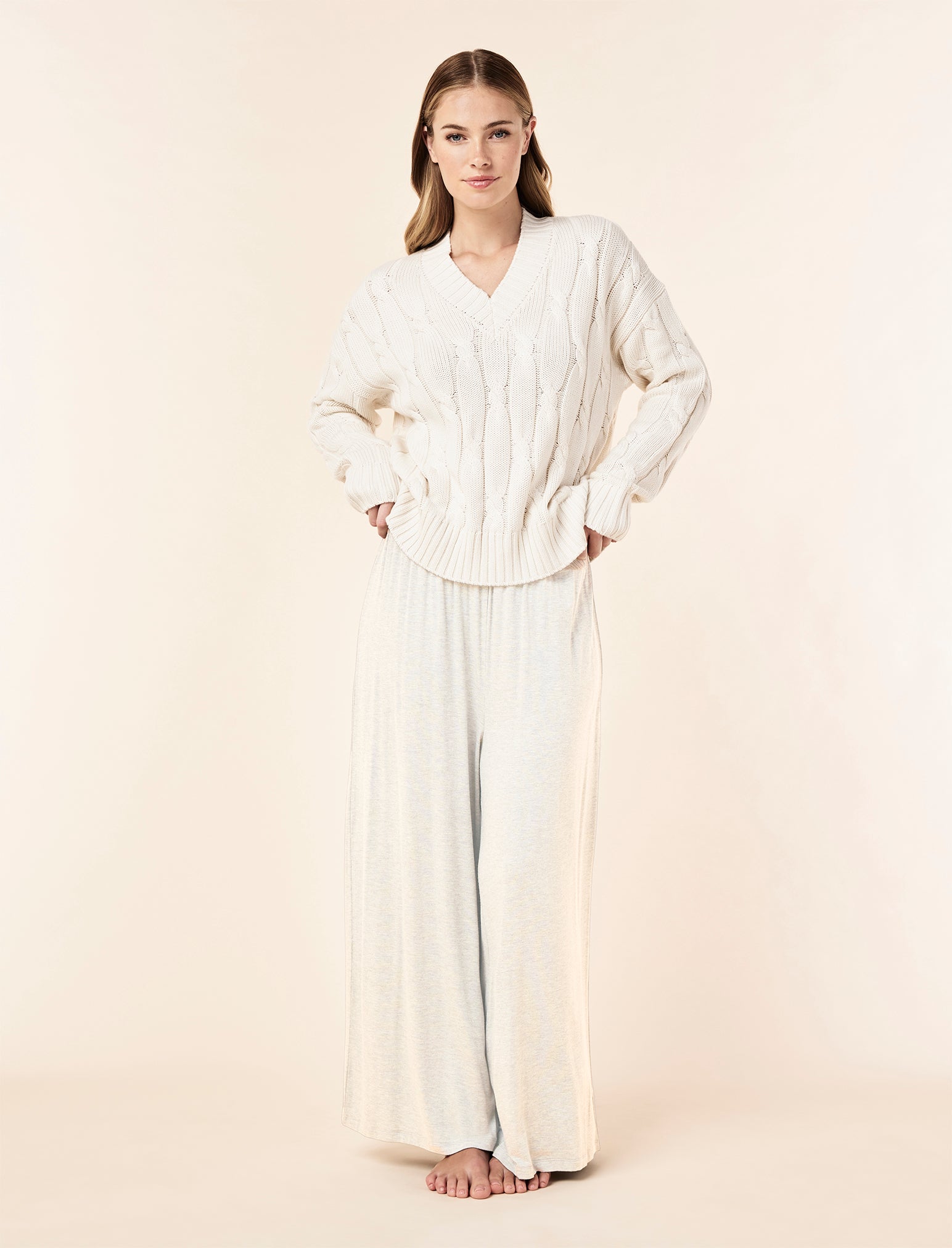 Cotton Cashmere Cable V-Neck Jumper