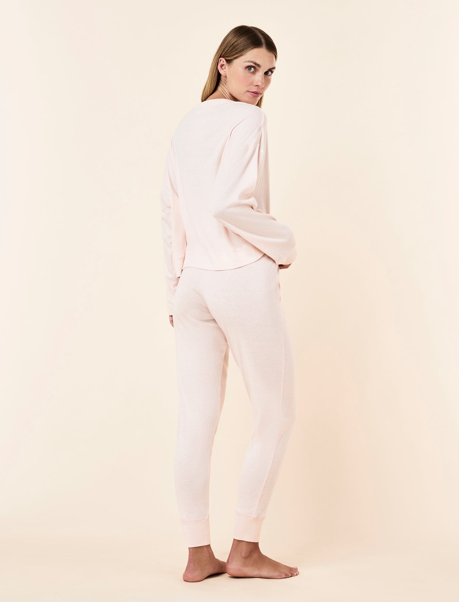 Pia Super Luxe Jogger