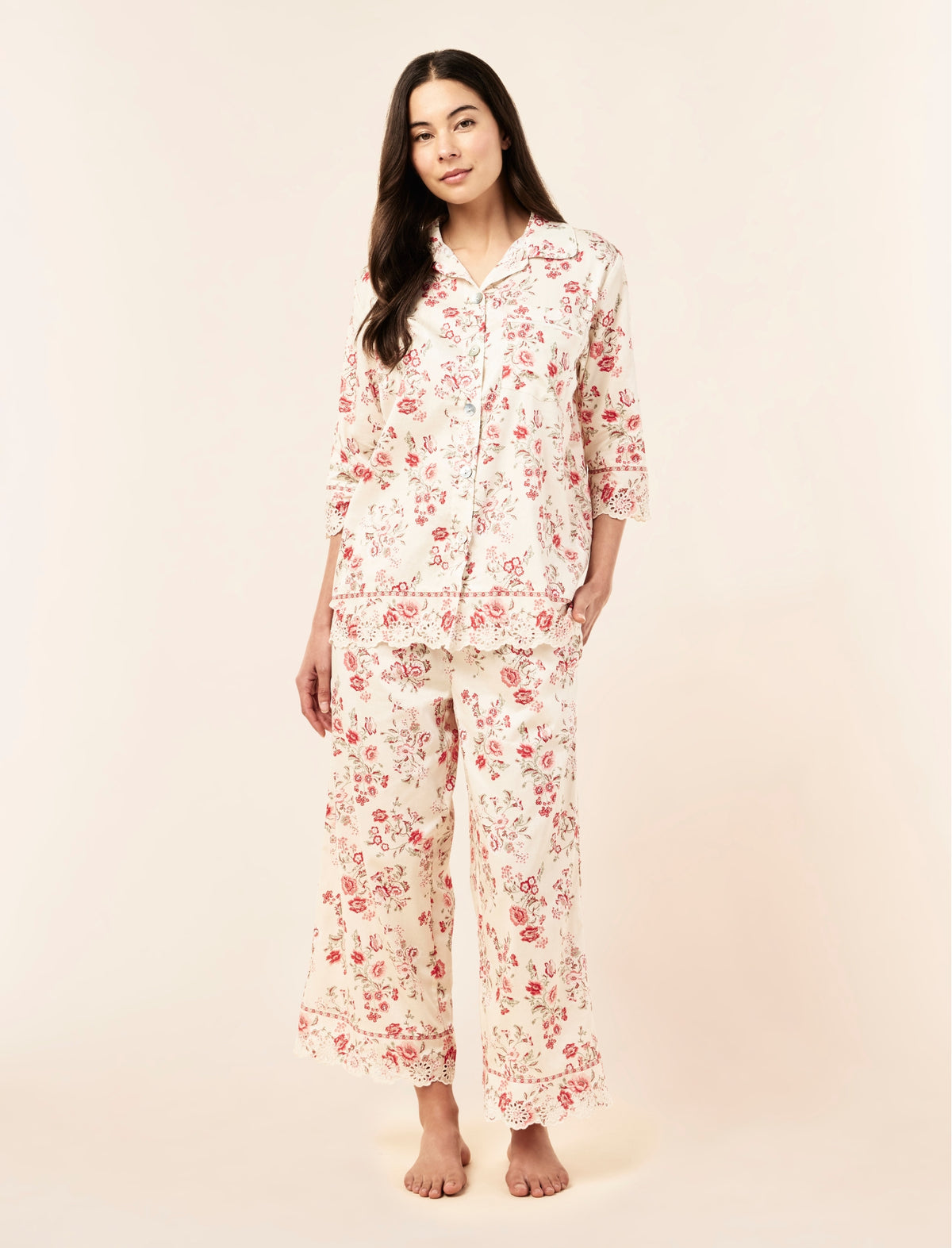 Sakura wearing the Border Floral Crop PJ Set
[model: Sakura wears size S |  Height: 173cm/ 5’8” | Bust: 81cm | Waist: 64cm | Hips: 89cm]