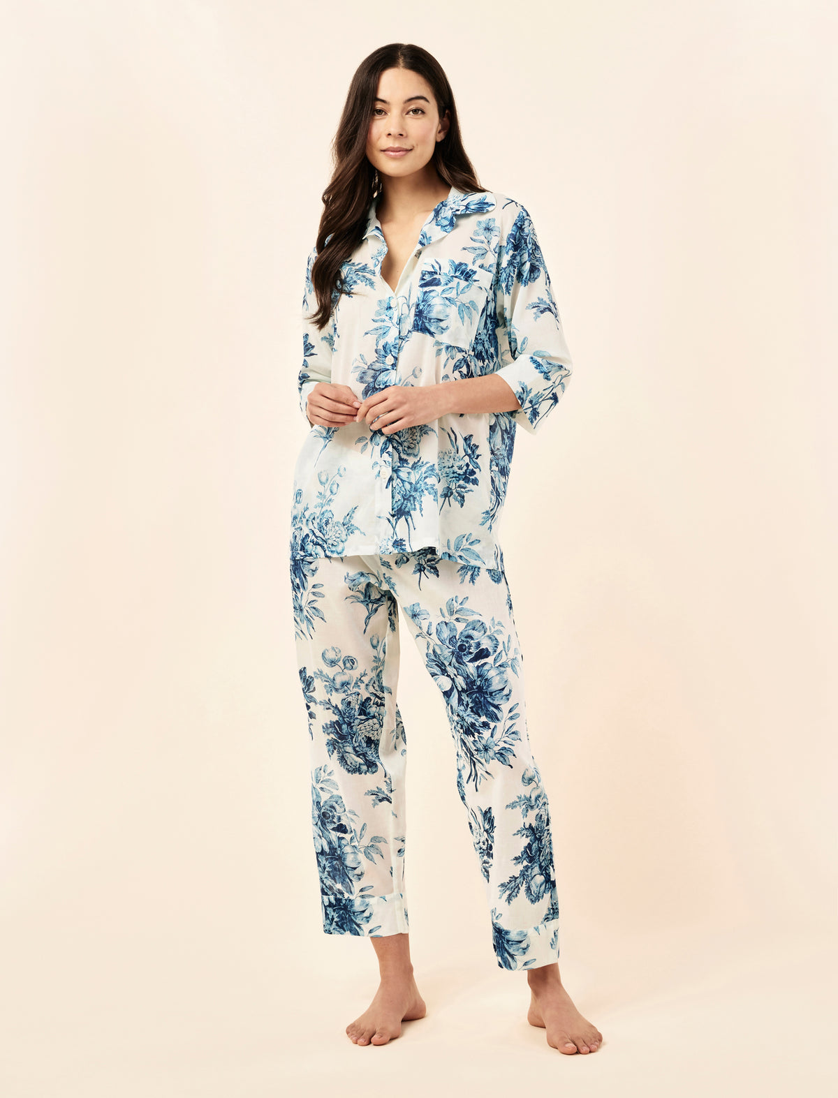 Sakura wearing the Karen Walker Romantic Floral Crop PJ Set
[model: Sakura wears size S |  Height: 173cm/ 5’8” | Bust: 81cm | Waist: 64cm | Hips: 89cm]